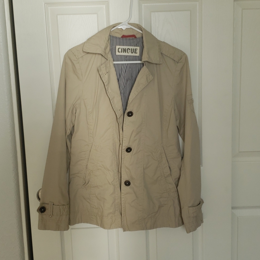 Khaki lightweight jacket